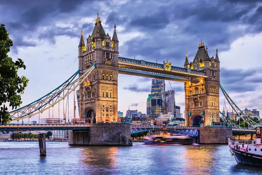 Puzzle 3000 Peças Londres Ravensburger 16017-4